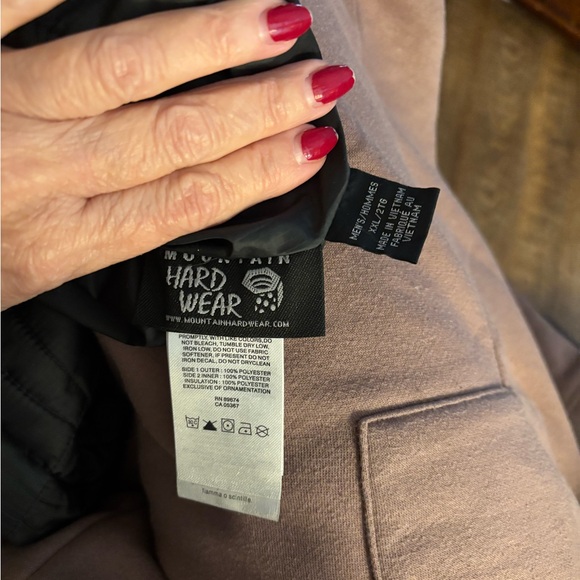 Mountain Hardwear Black Puffer Jacket - Picture 8 of 13